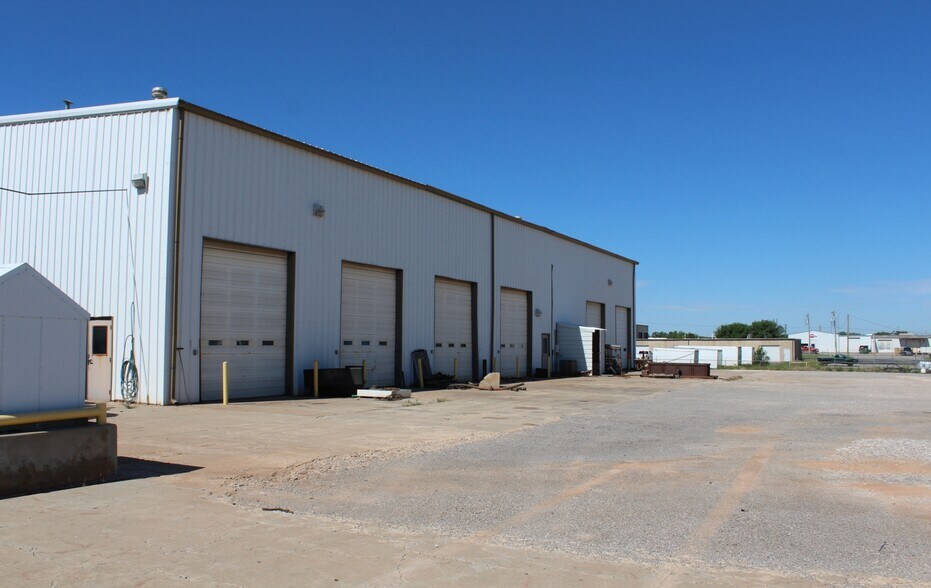 More Photos Of 4616 Oil Patch Dr, Woodward Warehouse For Sale