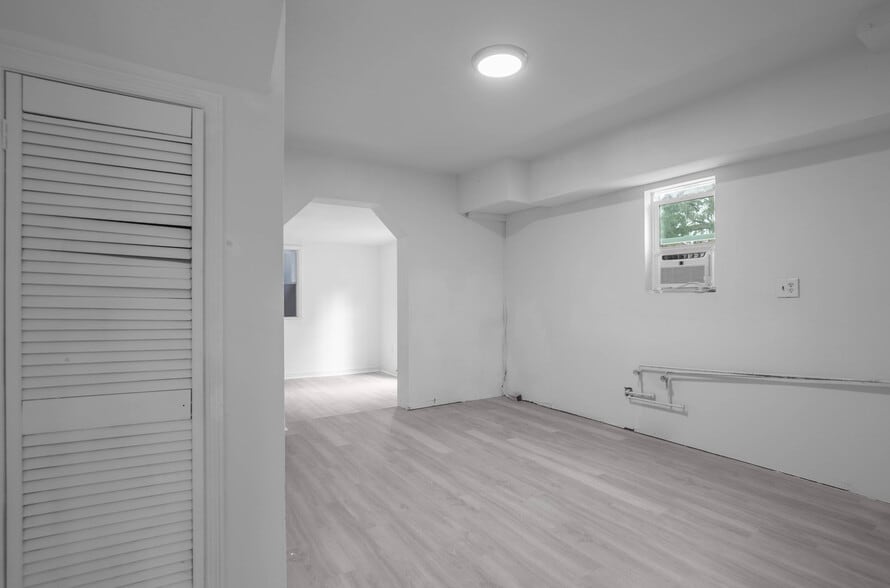 More Photos Of 8929 E Gulf To Lake Hwy, Inverness Auto Repair For Sale