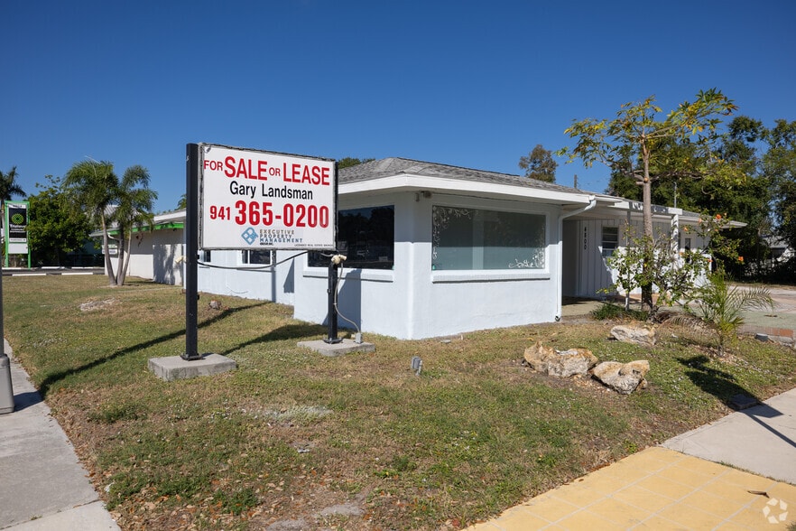 Primary Photo Of 4800 Manatee Ave, Bradenton Freestanding For Lease