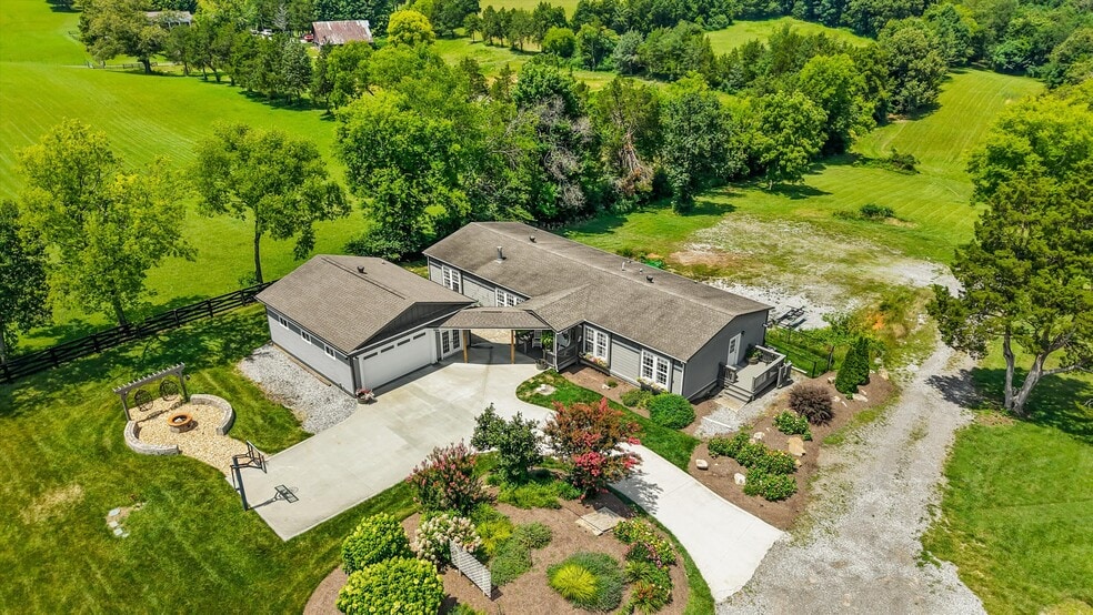 More Photos Of 400 N Watt Rd, Knoxville Land For Sale