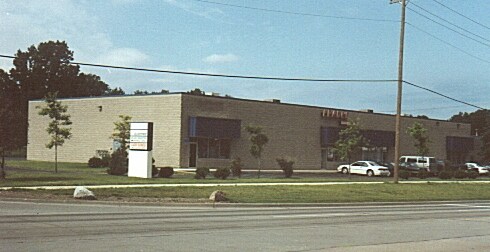 More Photos Of 20555-20585 Northline Rd, Taylor Warehouse For Lease