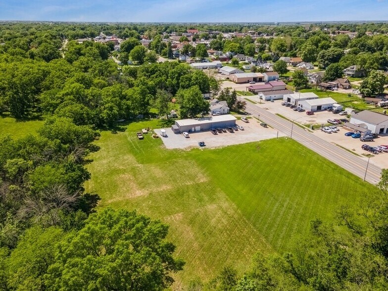 More Photos Of 711 E 2nd Ave, Indianola Land For Sale