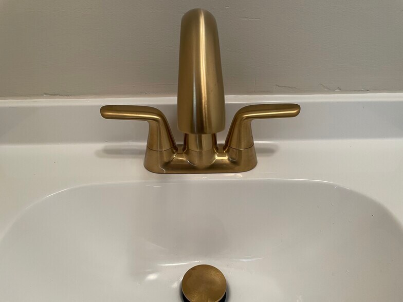 More Photos Of 6 Consultant Pl, Durham Office For Lease