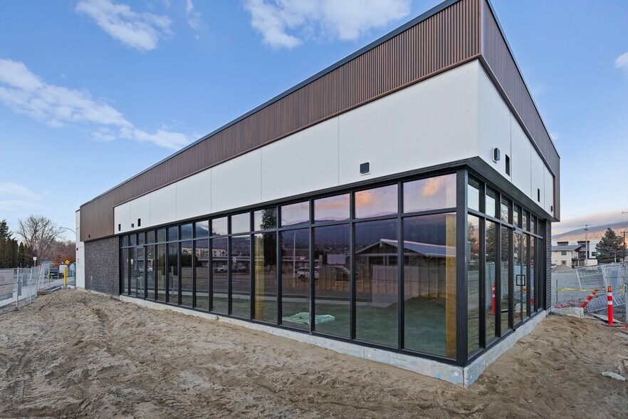 More Photos Of 795 Westminster Av W, Penticton Apartments For Lease