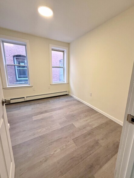 More Photos Of 642 Park St, Hartford Apartments For Sale