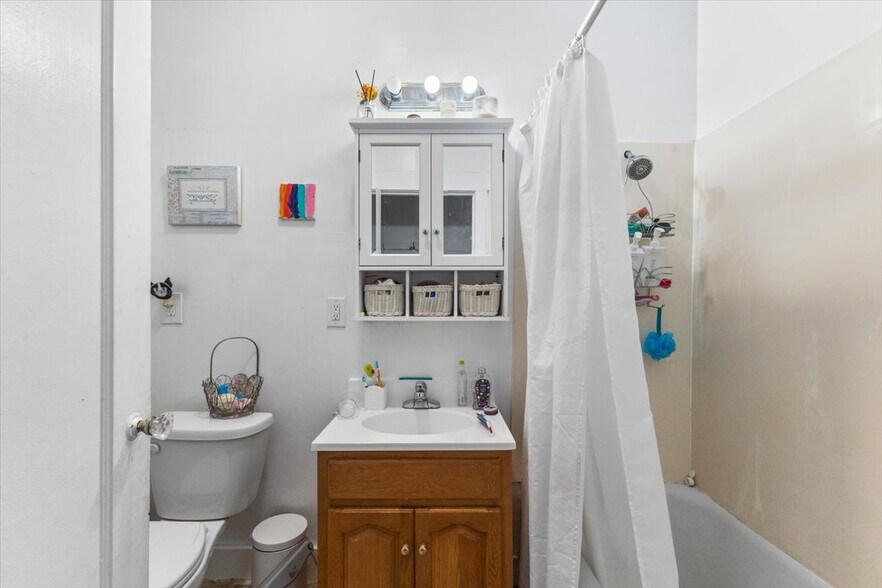 More Photos Of 2835 Anza St, San Francisco Apartments For Sale