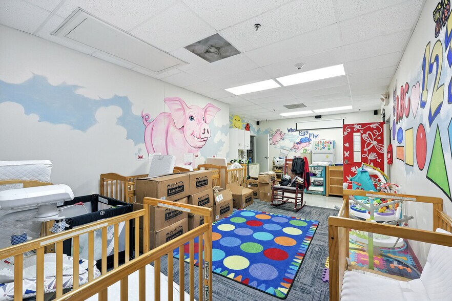 More Photos Of 1700 Cedar Run, Ennis Daycare Center For Sale