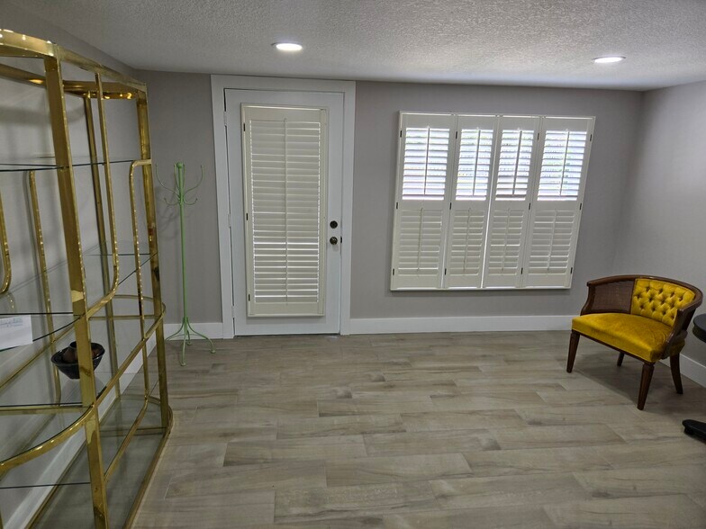 More Photos Of 13551 Walsingham Rd, Largo Office Residential For Sale