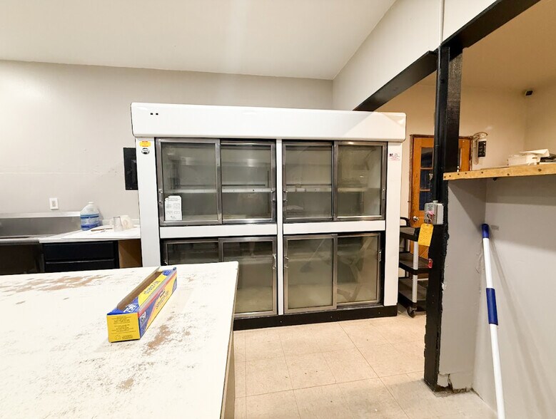 More Photos Of 87275 County Hwy 9-28, Christmas Valley Hotel For Sale