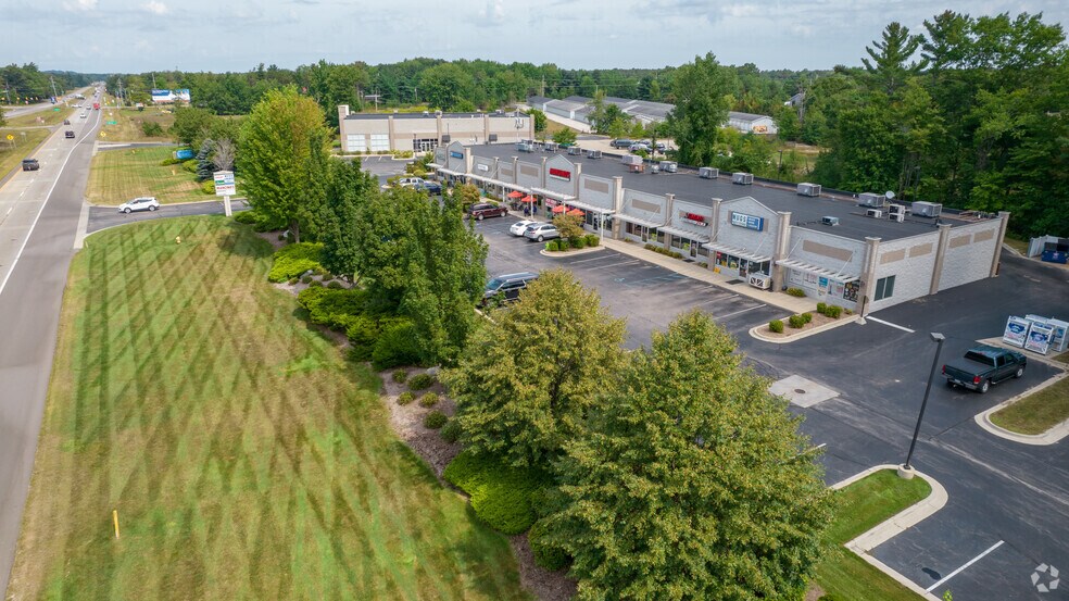 More Photos Of 13040 US-31, Grand Haven Freestanding For Lease