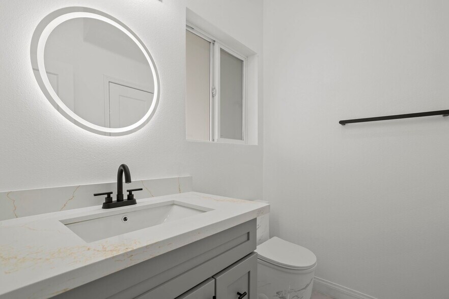 More Photos Of 8423 Tamarind Ave, Fontana Apartments For Sale