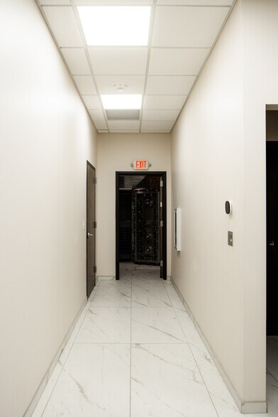 More Photos Of 320 Texas Ave, El Paso Office For Lease