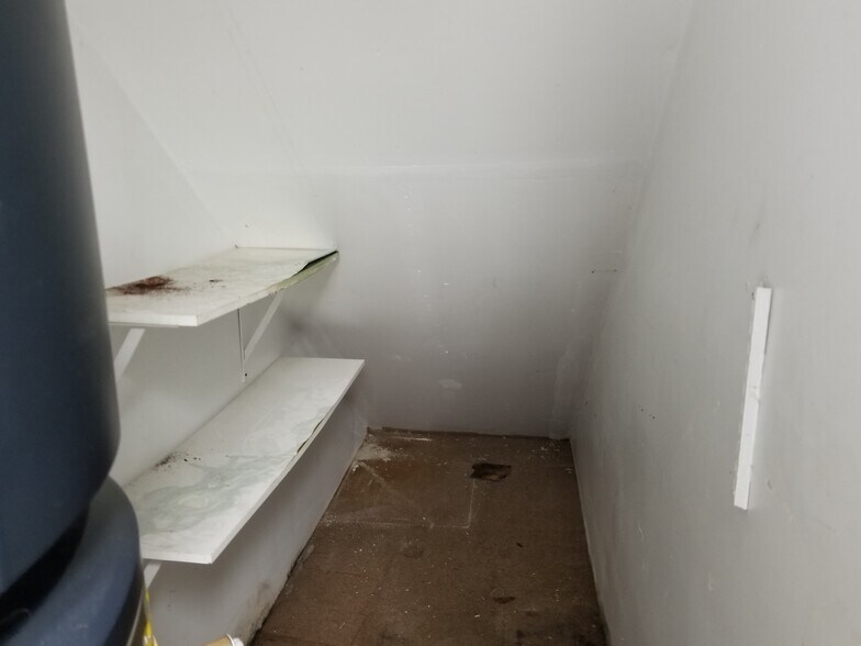 More Photos Of 4700 Stamp Rd, Marlow Heights General Retail For Lease