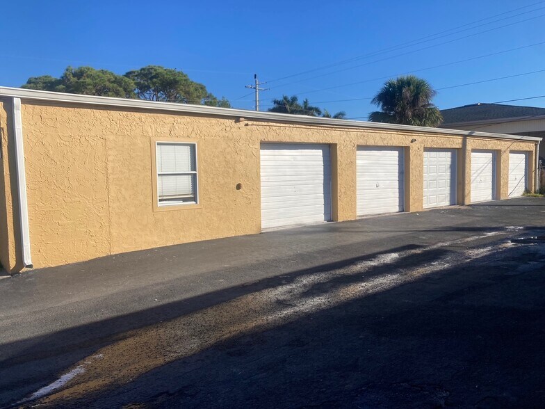 More Photos Of 47 Front St, Marco Island Self Storage For Sale