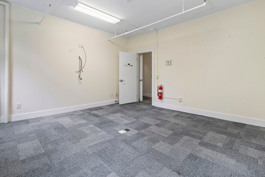 More Photos Of 40 E Main St, Canton Apartments For Sale