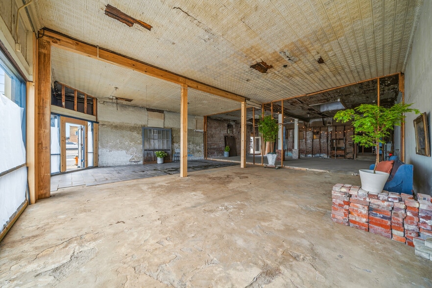 More Photos Of 540 Ouachita Ave, Hot Springs Storefront For Sale