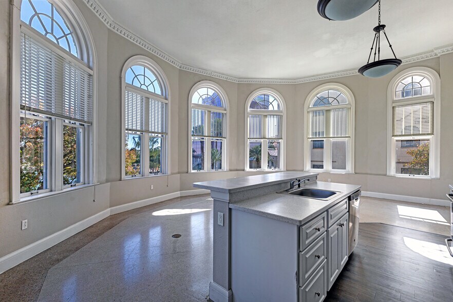 More Photos Of , Lakeland Multifamily For Sale