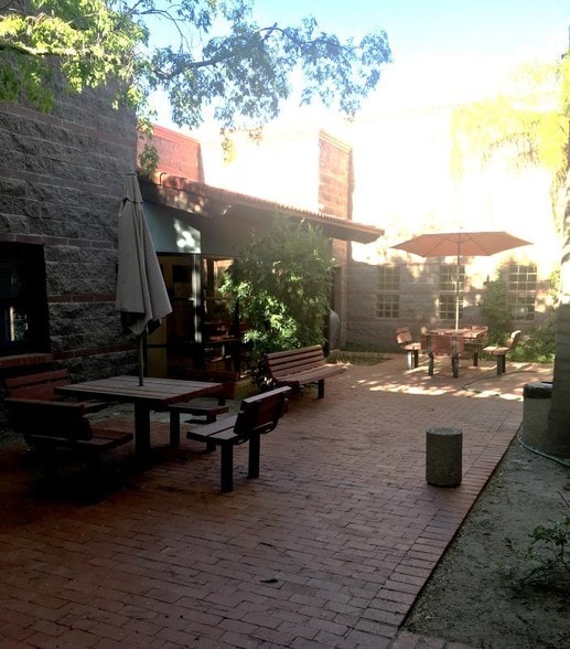 More Photos Of 1780 W Anklam Rd, Tucson Medical For Sale