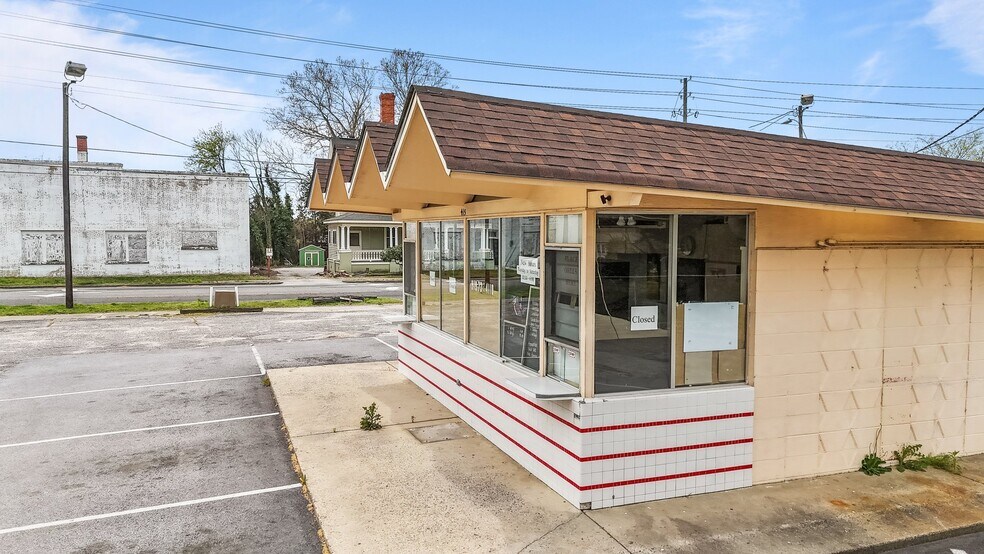 More Photos Of 415 S John St, Goldsboro Restaurant For Sale