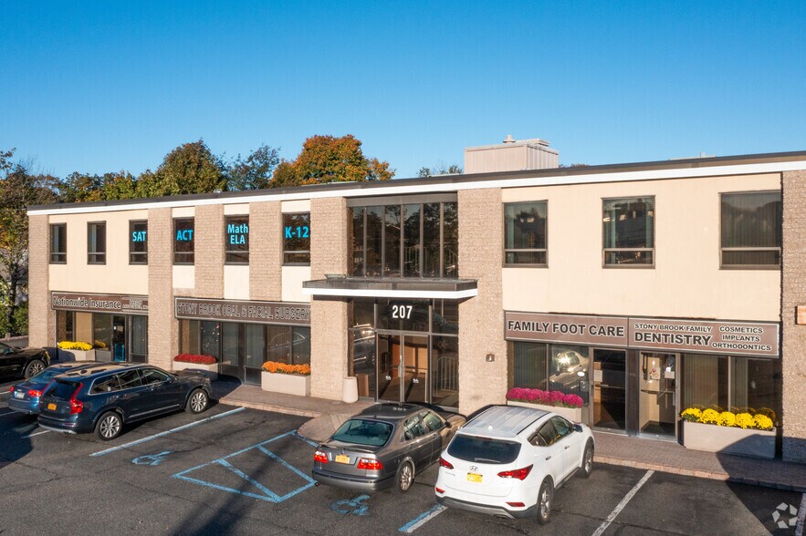 More Photos Of 207 Hallock Rd, Stony Brook Medical For Lease