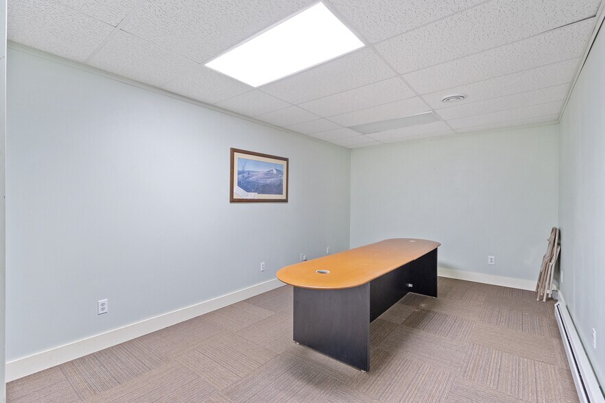 More Photos Of 307-309 Dewitt St, Portage Restaurant For Sale