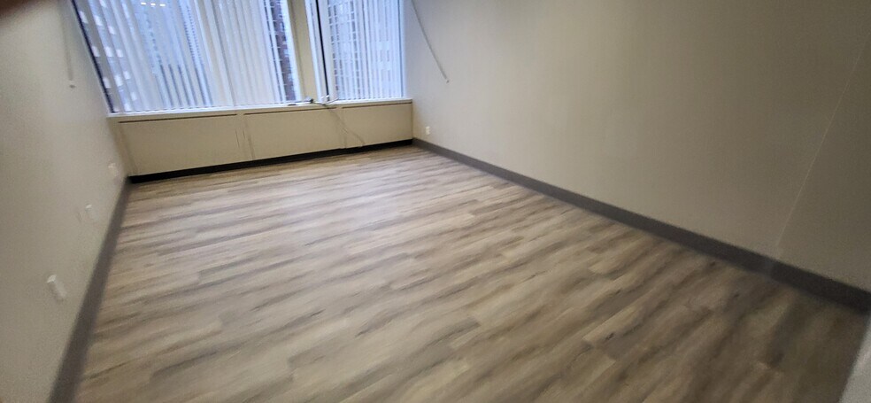 More Photos Of 920 Yonge St, Toronto Office Residential For Lease