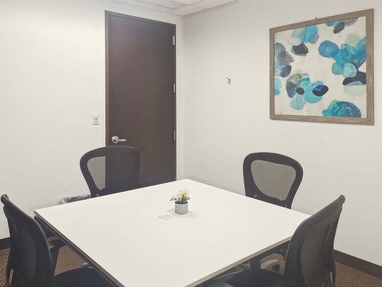 More Photos Of 100 Duffy Ave, Hicksville Coworking Space