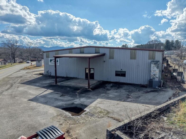 More Photos Of 86 Old Blue Ridge Hwy, Blairsville Warehouse For Sale