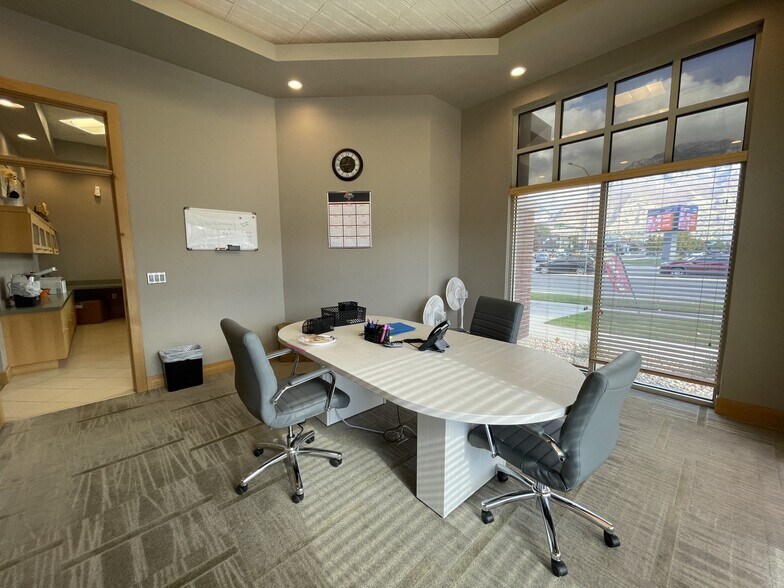 More Photos Of 1215 N 500 W, Provo Storefront For Lease