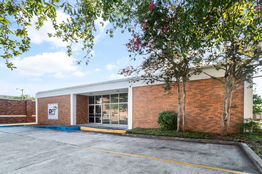 More Photos Of , Baton Rouge Office For Sale