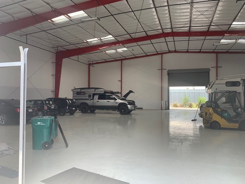 More Photos Of 3425 Ettie St, Oakland Warehouse For Lease