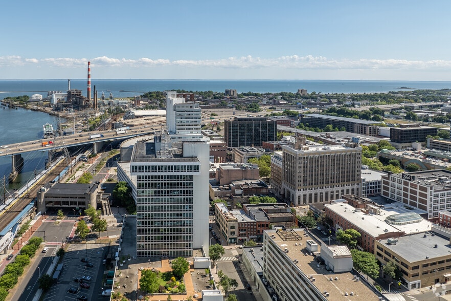 More Photos Of 1001 Main St, Bridgeport Apartments For Lease