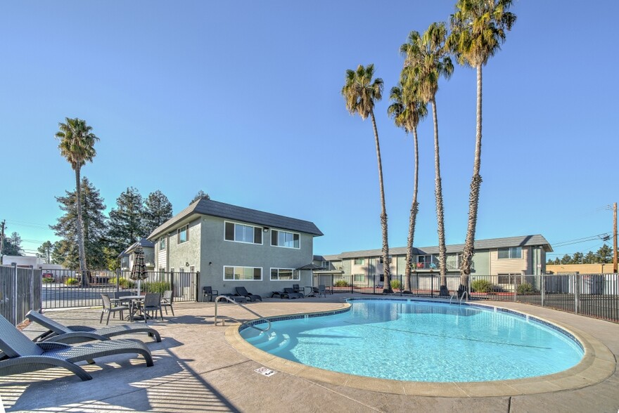 More Photos Of 28222 Lustig Ct, Hayward Apartments For Sale