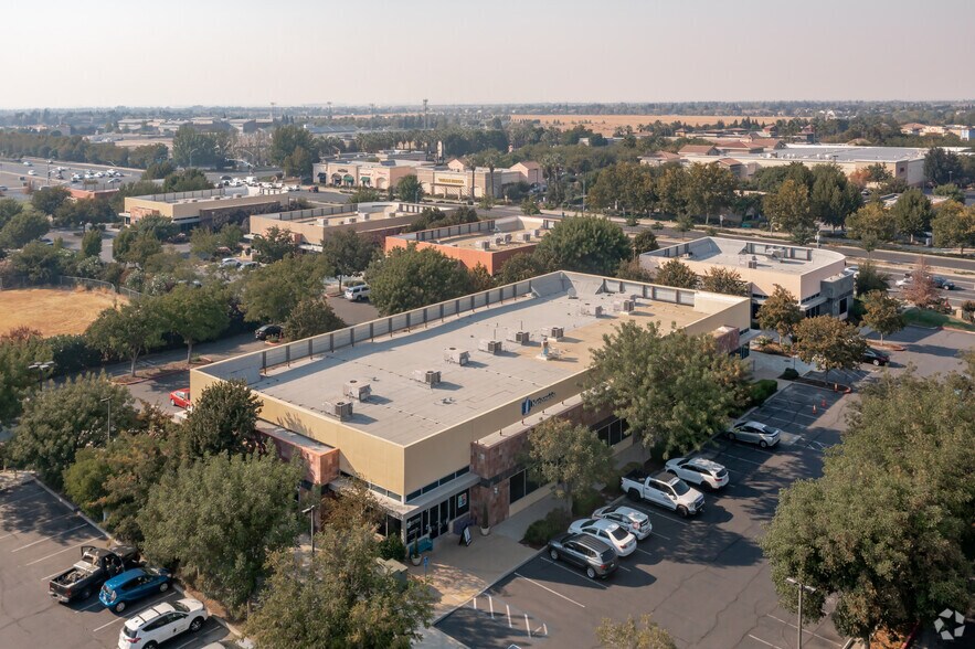 More Photos Of 2250 Del Paso Rd, Sacramento Unknown For Lease
