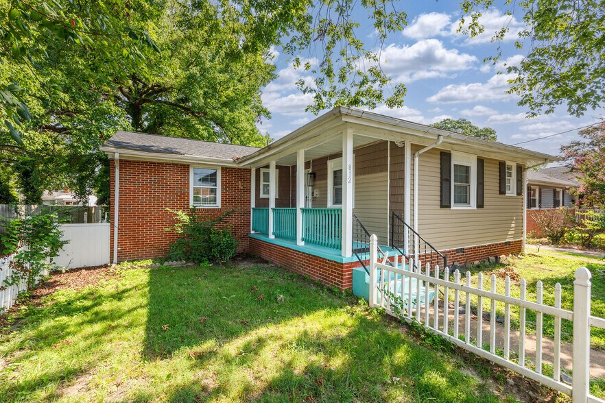 More Photos Of 3110 Woodcliff Ave, Richmond Specialty For Sale