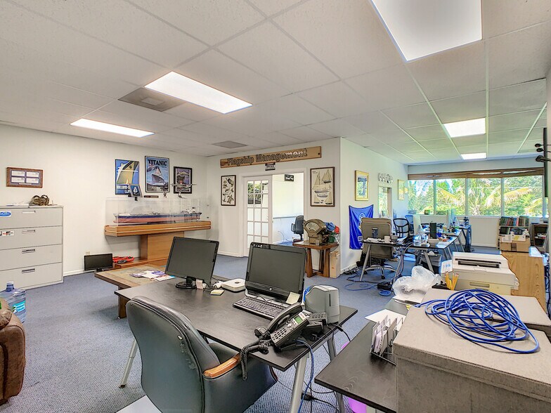 More Photos Of 777 SE 20th St, Fort Lauderdale Loft Creative Space For Lease