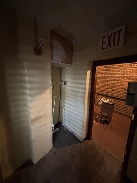 More Photos Of 5 Buena Vista Ave, Yonkers Railroad Yard For Lease