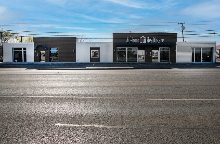 More Photos Of 415 Beckham Ave, Tyler Storefront For Sale