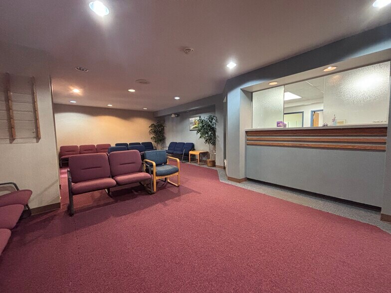 More Photos Of 501 E Cummins St, Tecumseh Medical For Sale