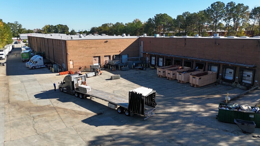 More Photos Of 4820 N Church Ln SE, Atlanta Warehouse For Lease