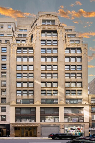 More Photos Of 226 W 37th St, New York Office For Lease