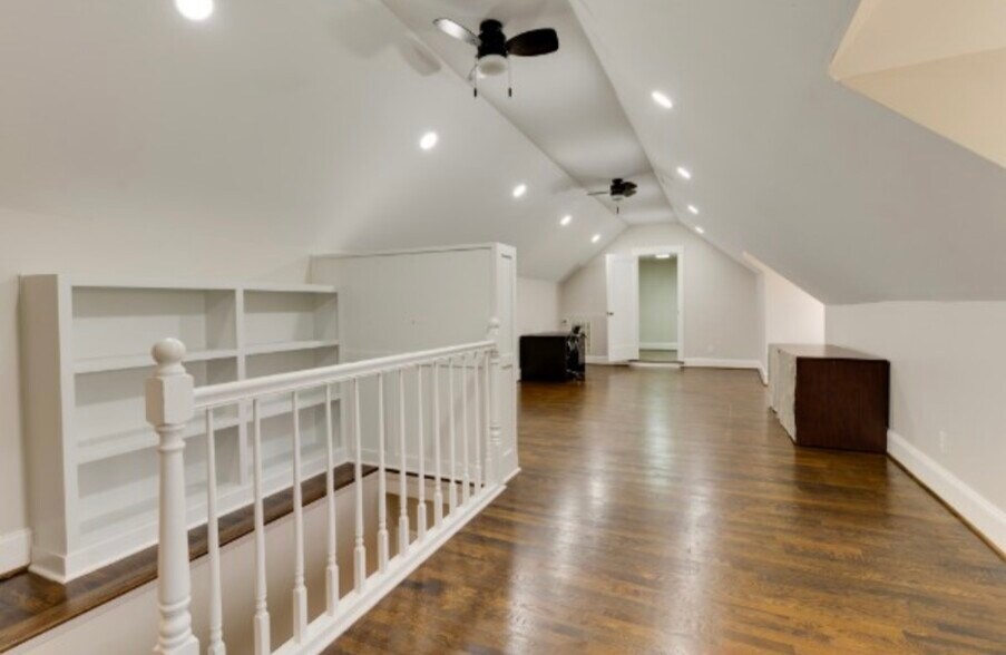 More Photos Of 2927 Dickerson Pike, Nashville Loft Creative Space For Sale