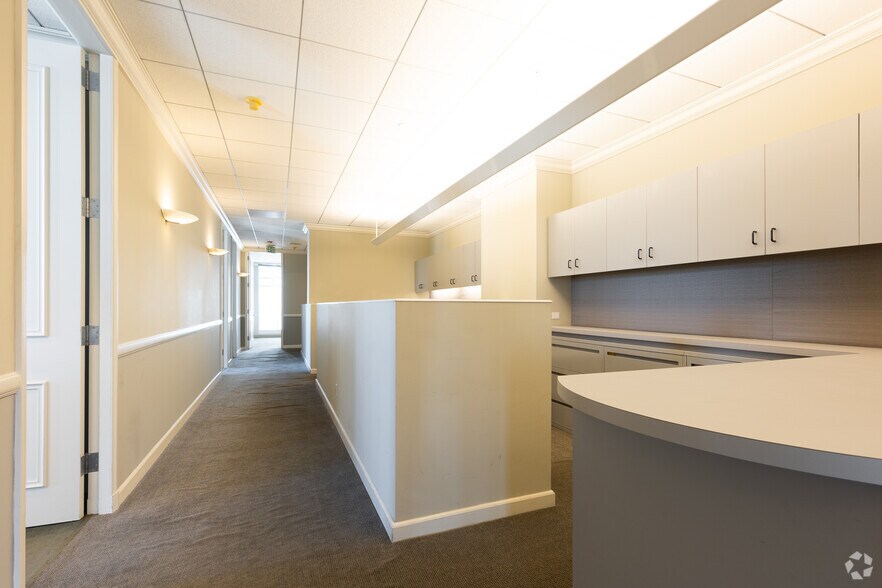 More Photos Of 9150 Wilshire Blvd, Beverly Hills Medical For Sale