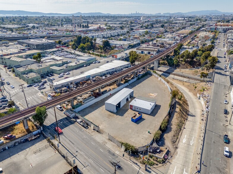 More Photos Of 1019 High St, Oakland Manufacturing For Lease