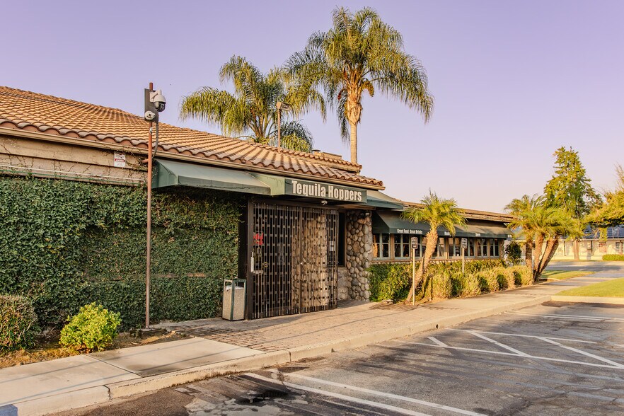More Photos Of 60 N Mountain Ave, Upland Restaurant For Sale