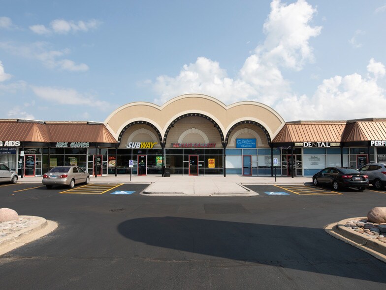 More Photos Of 6040-6080 159th St, Oak Forest General Retail For Lease