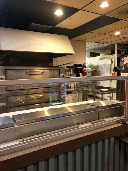 More Photos Of 2400-2408 8th Ave, Greeley Storefront Retail Office For Lease