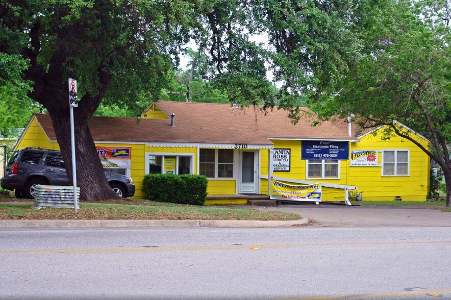 More Photos Of 2710 Manor Rd, Austin Office For Sale