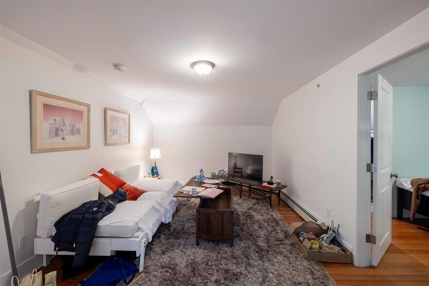 More Photos Of 4355 Granville St, Vancouver Schools For Sale