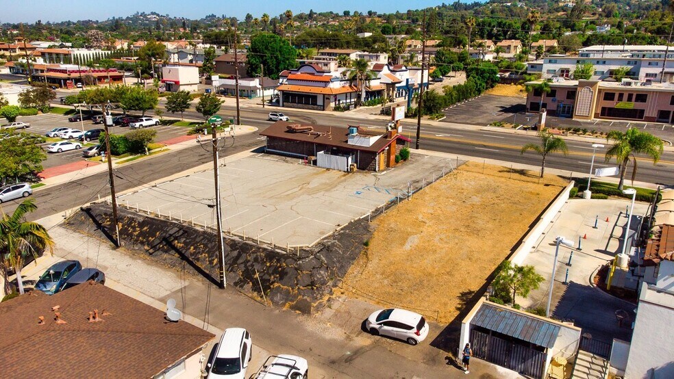 More Photos Of 150 W Whittier Blvd, La Habra Restaurant For Sale